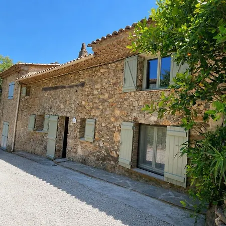 Bergerie à Quelques Minutes Du Centre De * Grimaud